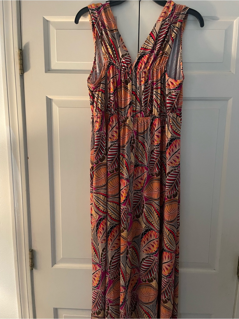Sleeveless Leaf-Print Maxi Dress in Orange & Pink/Tribal
